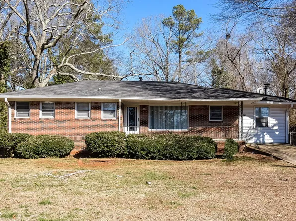 1642 Pine Cir, Austell, GA 30168
