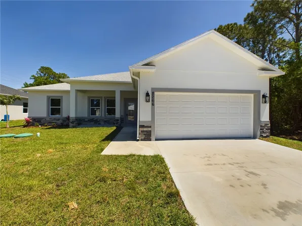 8266 94th Ct, Vero Beach, FL 32967