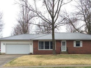 401 W Evergreen Ave, Effingham, IL 62401
