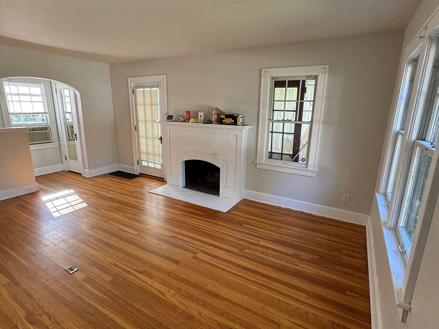 3 bed, 1232 sqft, $1,650 — Photo 2
