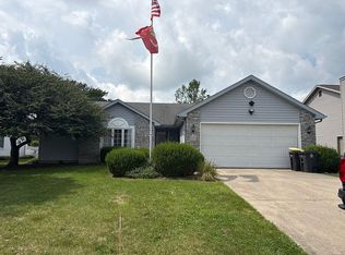 8323 Harbor Pines Pl, Fort Wayne, IN 46825
