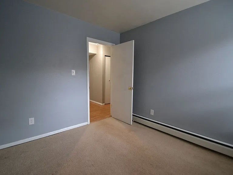 4417 N Carefree Cir — Photo 3