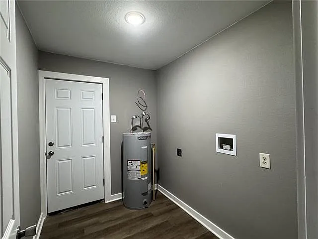 135 Rosewood Dr — Photo 6