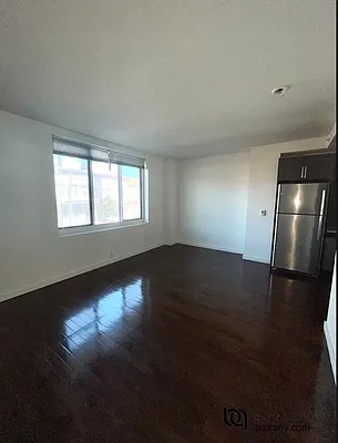 Rented by Batra Group Inc | media 16