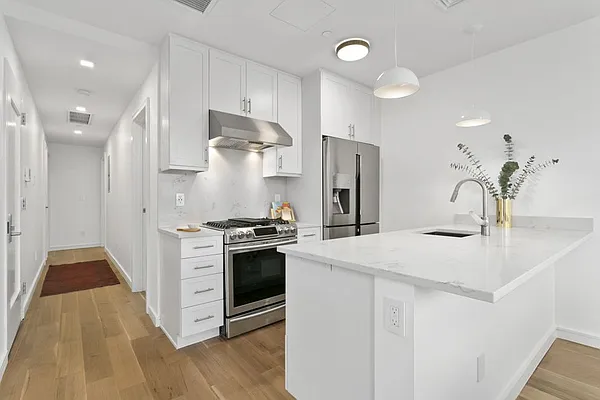 Sold by Citi Habitats | media 25