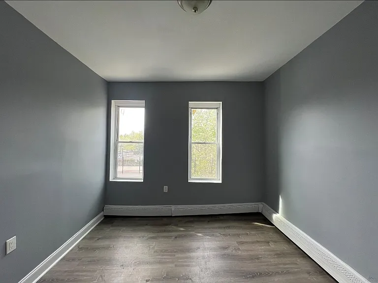 548 Avenue C #5R — Photo 5