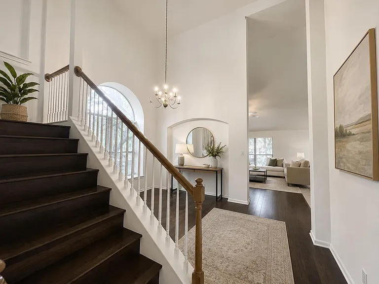 5320 Mabry Ct — Photo 2