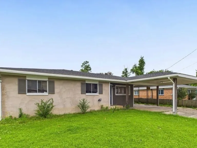 129 Mimosa Pl — Photo 1