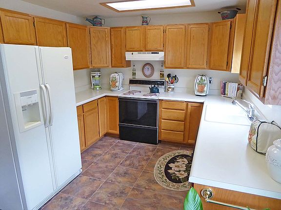 5th image of 706 Tulip St