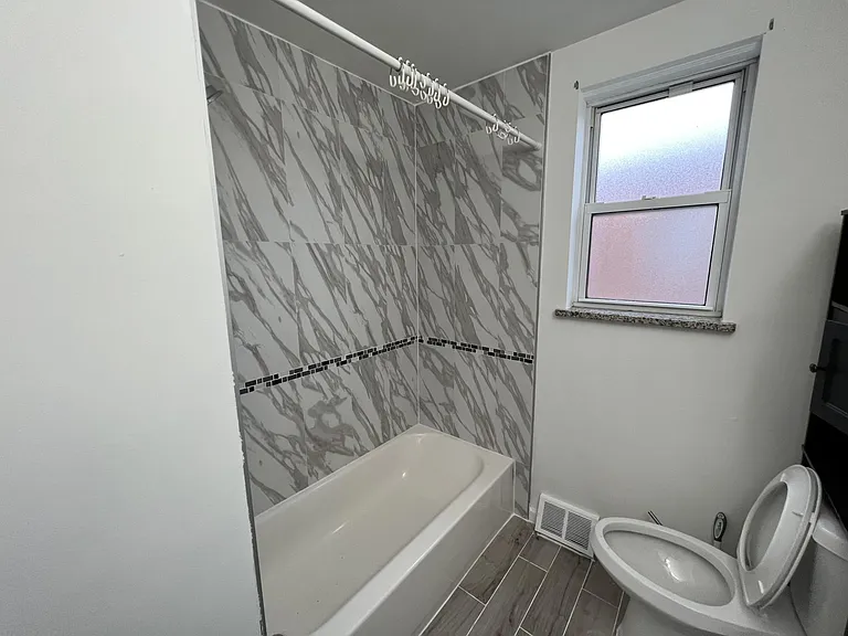7806 Brier St — Photo 7