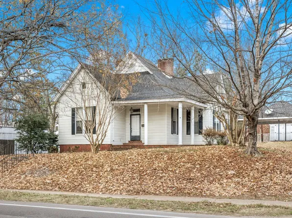 714 W Liberty Ave, Covington, TN 38019