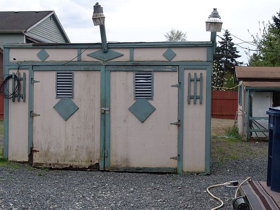 single car garage