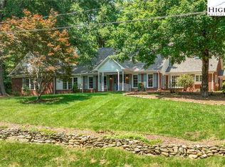 465 Forest Dr, Wilkesboro, NC 28697