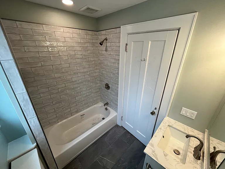 1304 Paxton Ave #1 — Photo 4