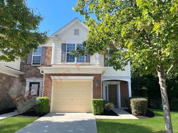 1114 Kingston Grove Dr, Cary, NC 27519