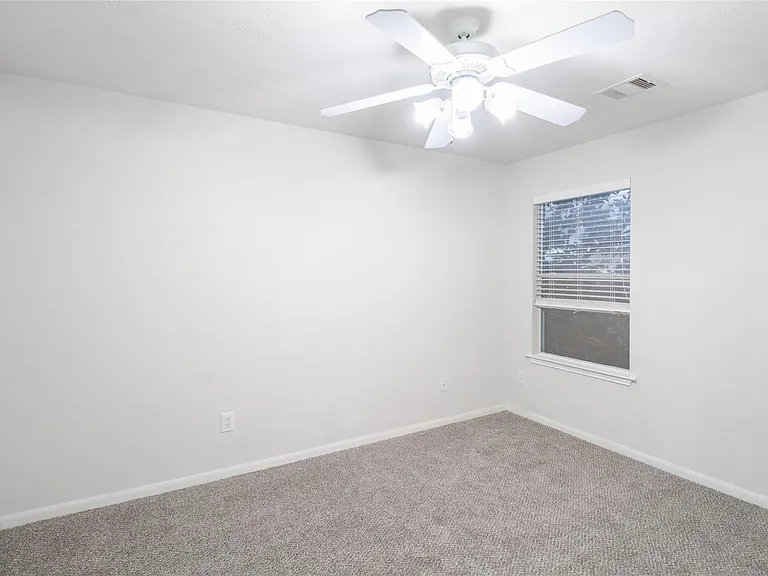 6126 Menor Crest Dr — Photo 35