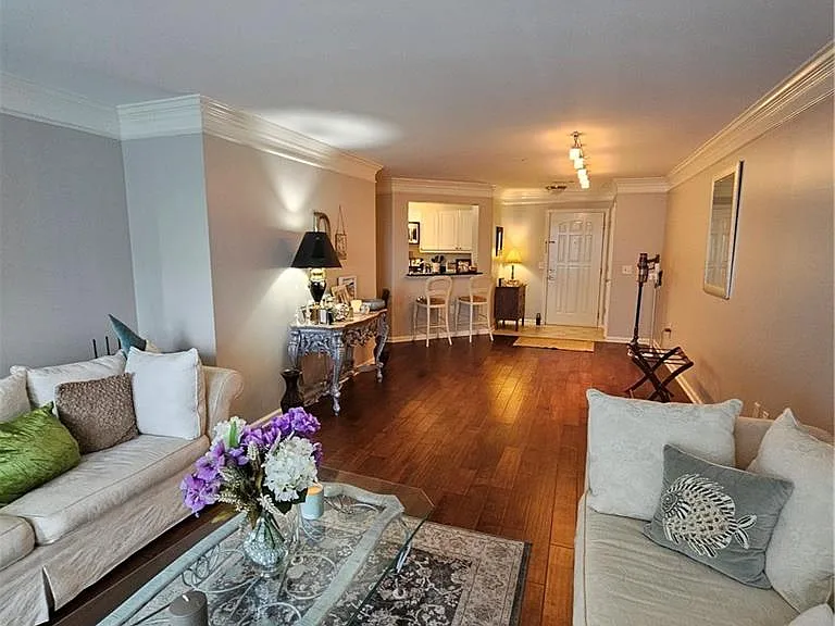 3334 Peachtree Rd NE #1714 — Photo 15