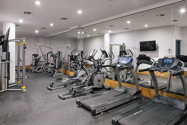 Rented by Monarch Realty Group | media 10