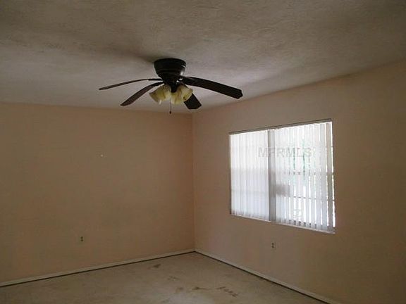 3rd image of 255 W Canal Dr