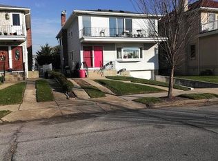 563 W Market St, Long Beach, NY 11561