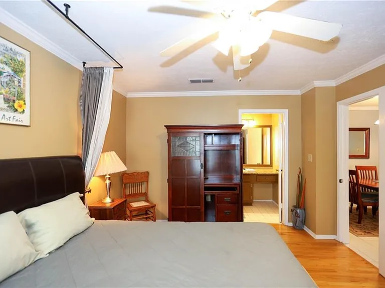 402 Olde Mill Ln — Photo 8