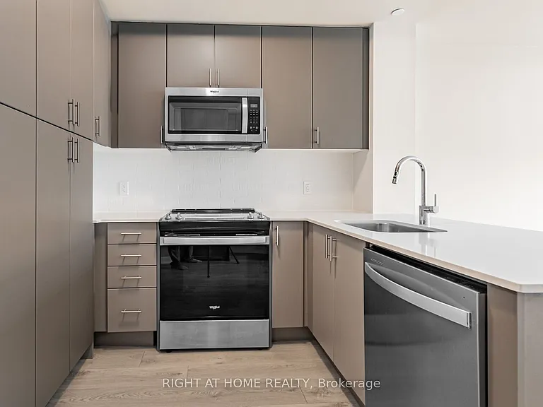 3200 William Coltson Ave #413 — Photo 10
