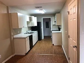 2 bed, 850 sqft, $1,400 — Photo 2