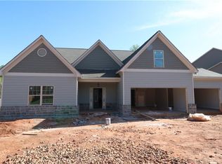 868 Joy Dr, Hoschton, GA 30548