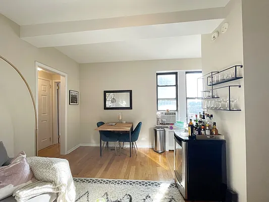 Rented by Rita S Citrin, LREB | media 4