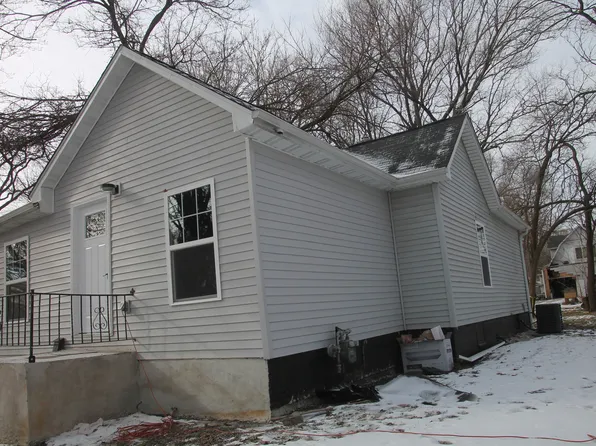 1309 N Walnut St, Champaign, IL 61820