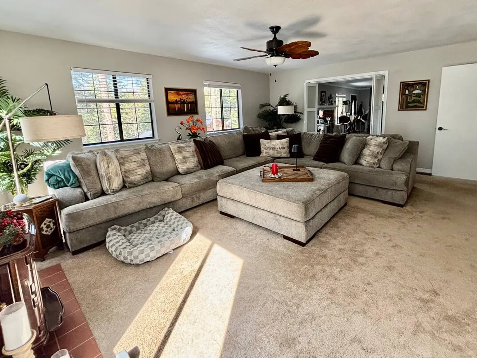 3 bed, 2360 sqft, $4,900 — Photo 4