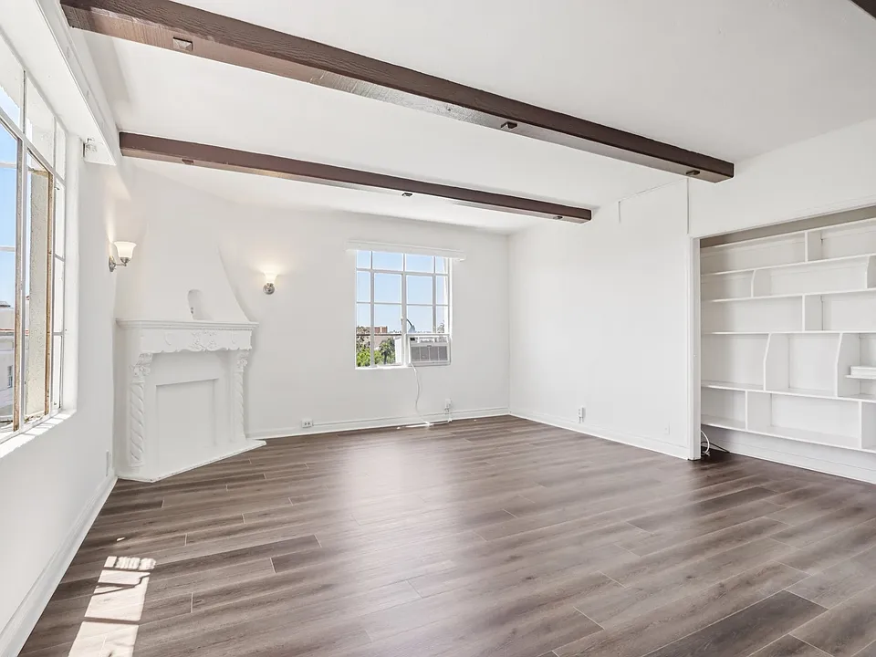 Linda Vista Apartments