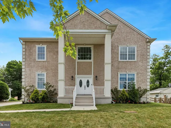 632 School Line Dr, King Of Prussia, PA 19406