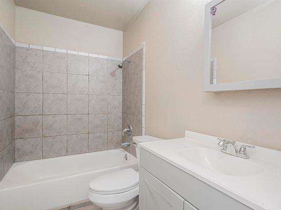 5th image of 203 Parvin Dr