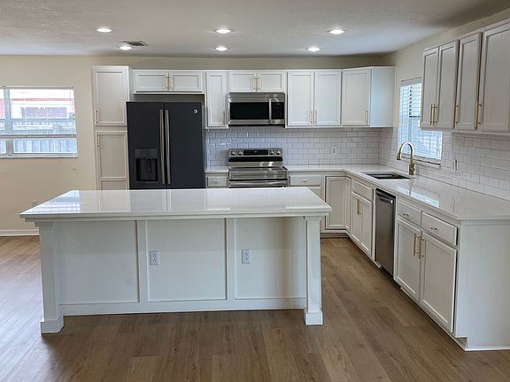 2nd image of 5900 25th Way S