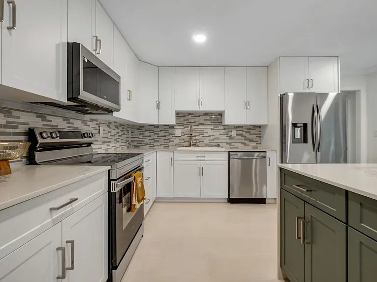 7916 Skipper Ln — Photo 10