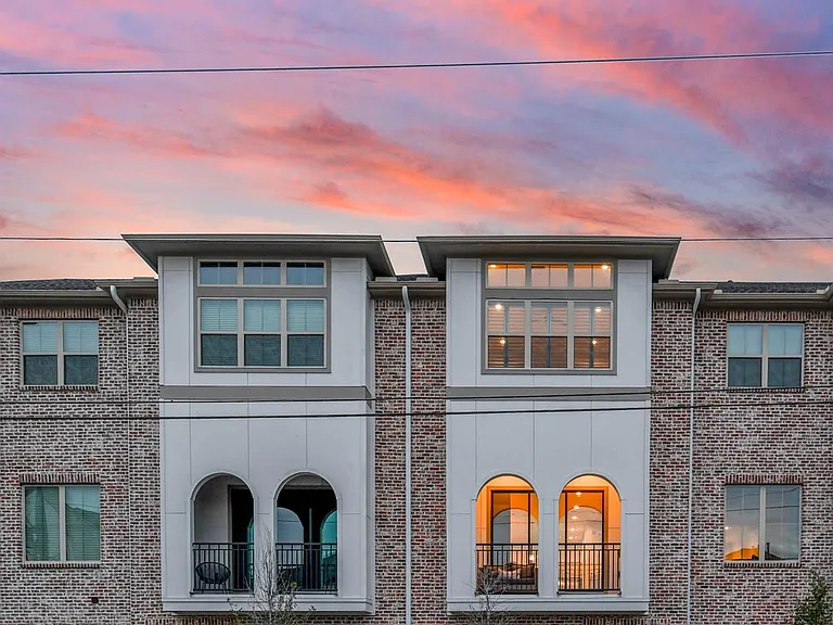 5209 Allen St #I — Photo 1