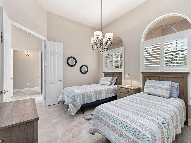 8963 Appaloosa Ct — Photo 25