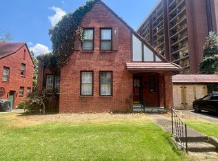 6 Manor Pl, Charleston, WV 25311