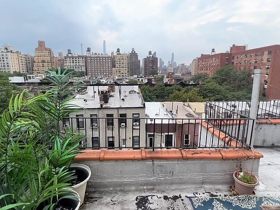 5th image of 48 W 90th St #Penthouse