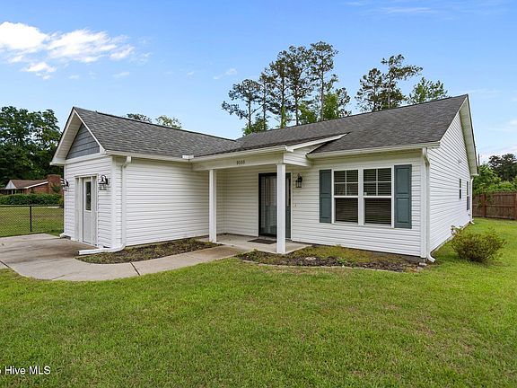 2nd image of 9508 Blake Circle NE