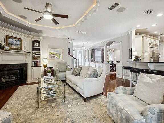 3rd image of 4 Marsh Hawk Rd