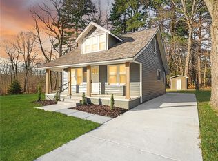 8659 Essex Ave, Warren, MI