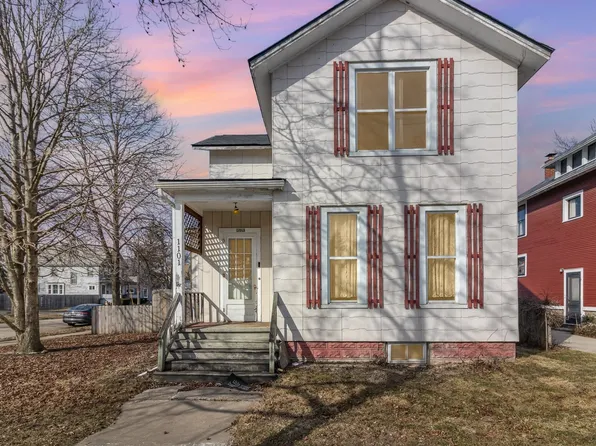 1101 McKinley St, Bay City, MI 48708