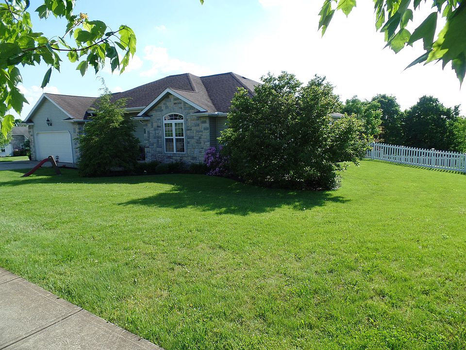 2nd image of 460 Colt Cir