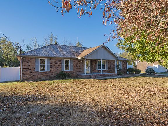 2nd image of 2385 Brookhill Dr