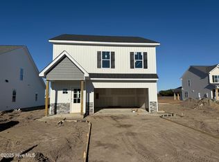 1033 Seven Iron Dr, Ayden, NC 28513