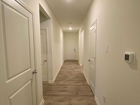 4th image of 2047 Downey Ln