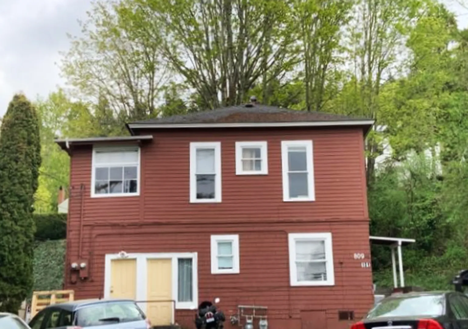 809 High Street — Photo 1