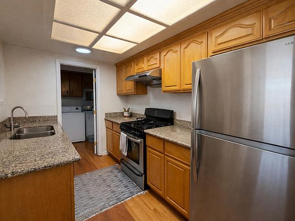 4th image of 10178 Orange Ave